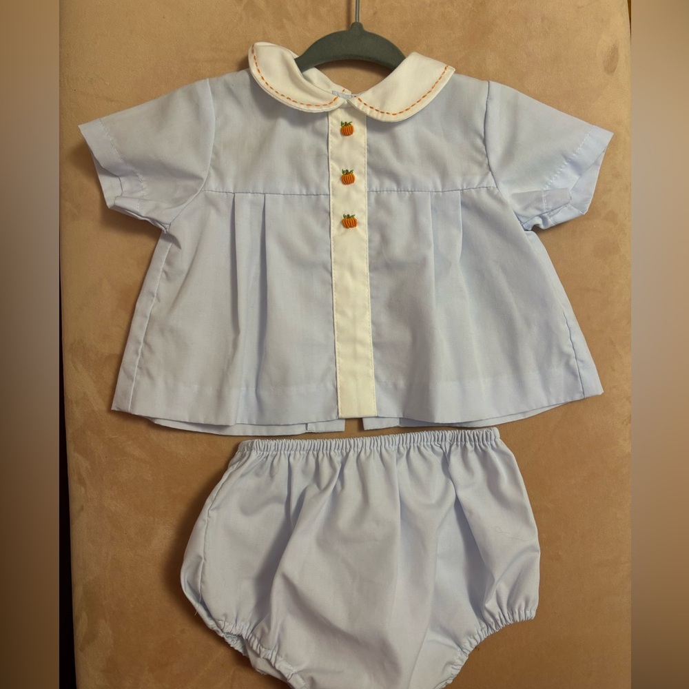 Petit Ami pumpkin collar matching set